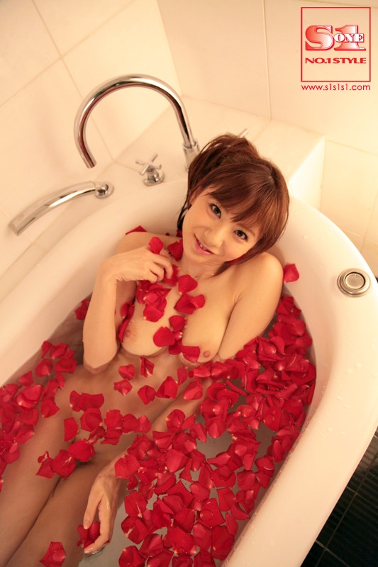 SOE-893 パート 4 - 72 分