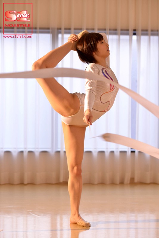 SOE-938 第 10 部分 - 165 分钟