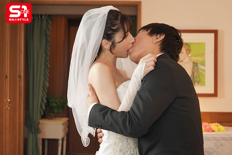 結婚式間近の花嫁、新郎との愛あるSEXよりも男性ウェディングプランナーから無理やり犯●れるほうがま●こビチャ濡れでイキまくる。 七ツ森りり