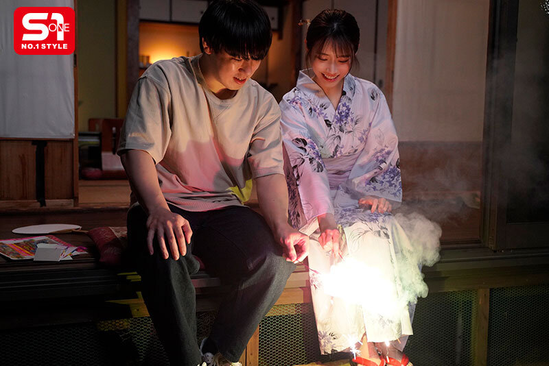 8月26日 花火大会の夜 ずっと両片想いだった僕らは結ばれ 十数年分の’好き’をぶつけ合うように身体を貪り合った 河北彩伽 画像10