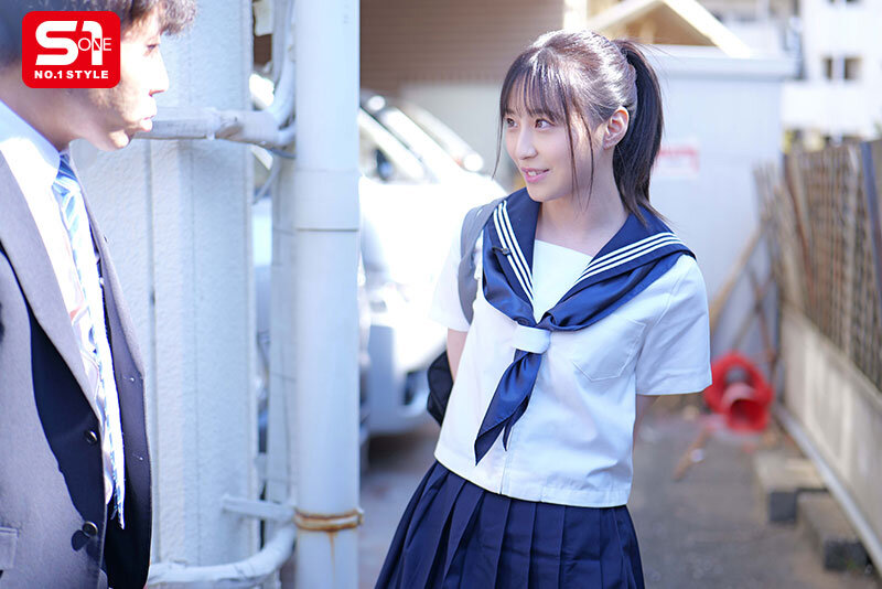 この女子学生、純粋そうに見えて中年教師に恋し、痴●師(他人)にも即沼る。 新木希空 画像12