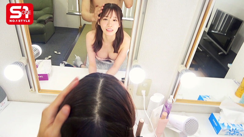 「えっココで!!ムリムリww」アイドル、アーティスト、グラビア、バラエティ番組、マルチタレント未歩ななに1ヶ月完全密着!隙あらばいきなりAV男優ぶっ込みぶっ挿す!ドッキリ即ズボッ!AVドキュメント 画像4