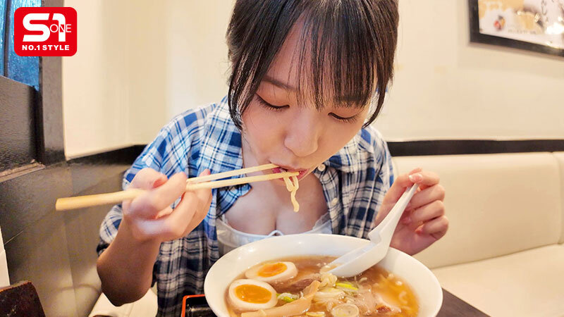 「えっここでヤルの?」密かな変態性がシコい!浅野こころのプライベートに完全密着!隙あらばいきなり即ズボッ大絶頂!前代未聞ドッキリAVドキュメント 画像6