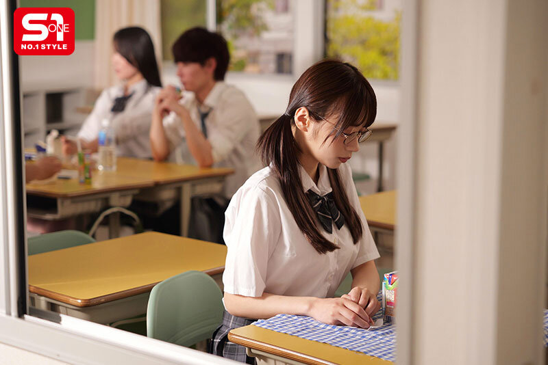 「いつでもオマ●コ使ってくださいね」 ハブられたくない女子●生はカラダでクラスメートに媚びへつらう。 兒玉七海