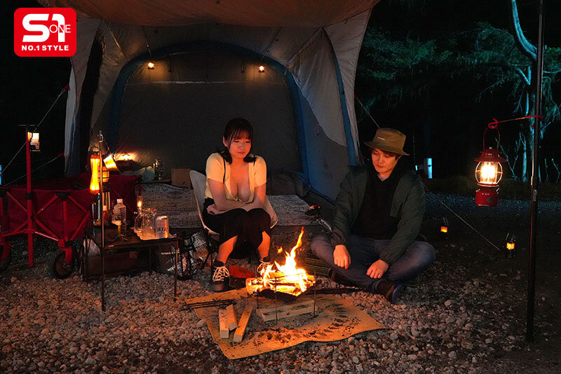 誰も助けに来ない山奥深くのキャンプ場でひと際目立つKカップソロキャンパーが襲われる！胸元ゆるゆるキャンプ 鷲尾めい