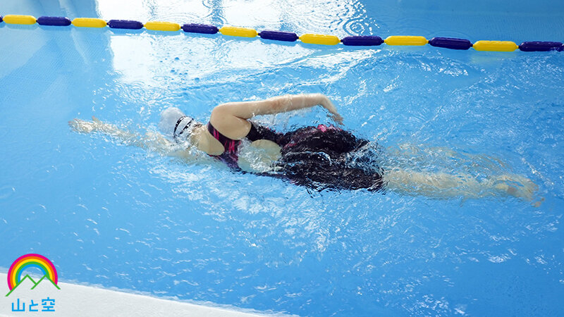 競泳水着J系鬼畜集団水責めレ×プ（仮名）れい