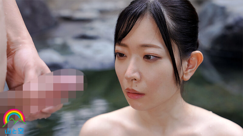 NTR 結婚記念日に訪れた地元の温泉宿で妻が元ヤリサー仲間のチャラ男たちに見つかり夜通し絶倫3P…なんとか耐えていた私の妻が巨根堕ちするという一部始終です 天宮かすみ 画像3