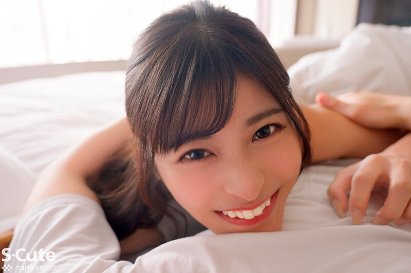 この子ヤバイ！！一人になったら即オナニー！性欲強めの巨乳彼女とホテルでSEX 似鳥日菜