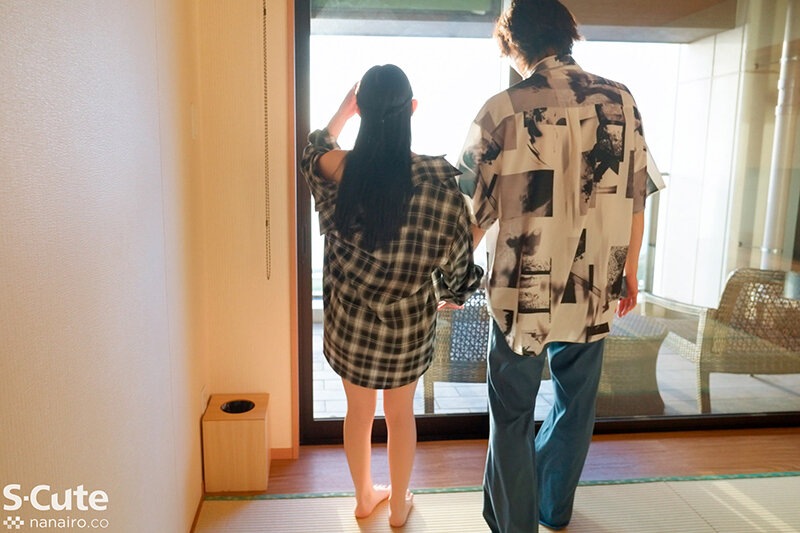 休日に彼女と。身長146cmロリ彼女と中出し温泉旅行 南日菜乃 画像5