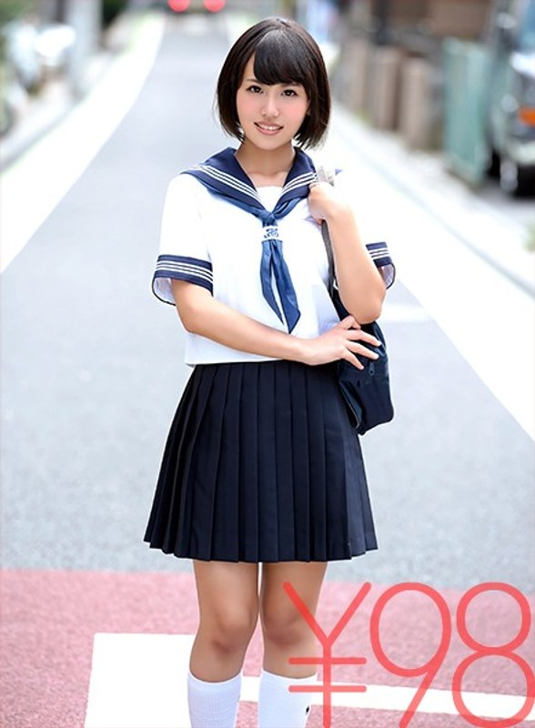 あかねん作品をお手頃価格で！義父との強制セックス。寝ている彼氏のチ○ポを握りながら義父チ○ポを挿れられる。抵抗虚しく奥まで突かれ体起こして騎乗位へ。下から突かれ、自分でも腰振り。再度の突き上げから正常位合体。嫌がる彼女を無視して突き、強制顔射 あかね葵