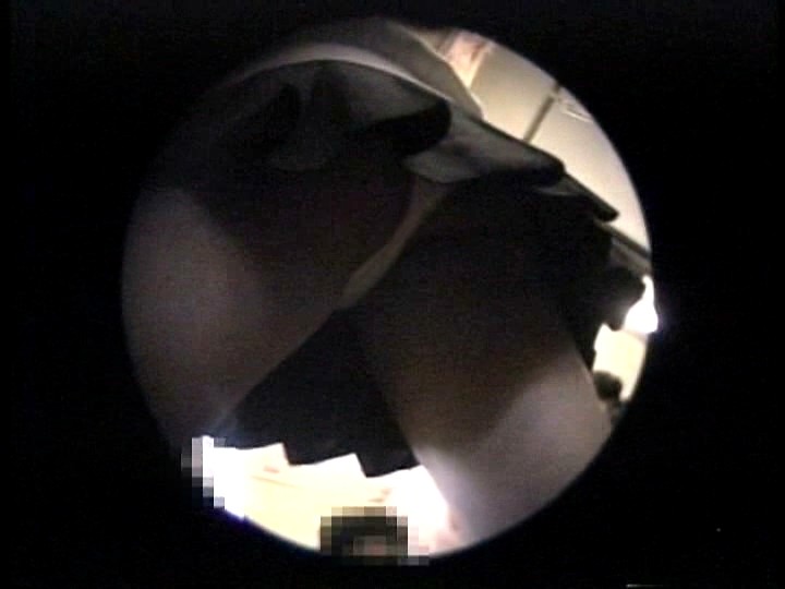 東京ミニスカギャル生パン食い込み盗撮 1 画像12