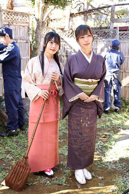 大学サークルで毎年恒例の古民宿住み込みアルバイトで…美人女将とバイト仲間の同級生と重ねた秘密の浮気SEX三角関係 1枚目