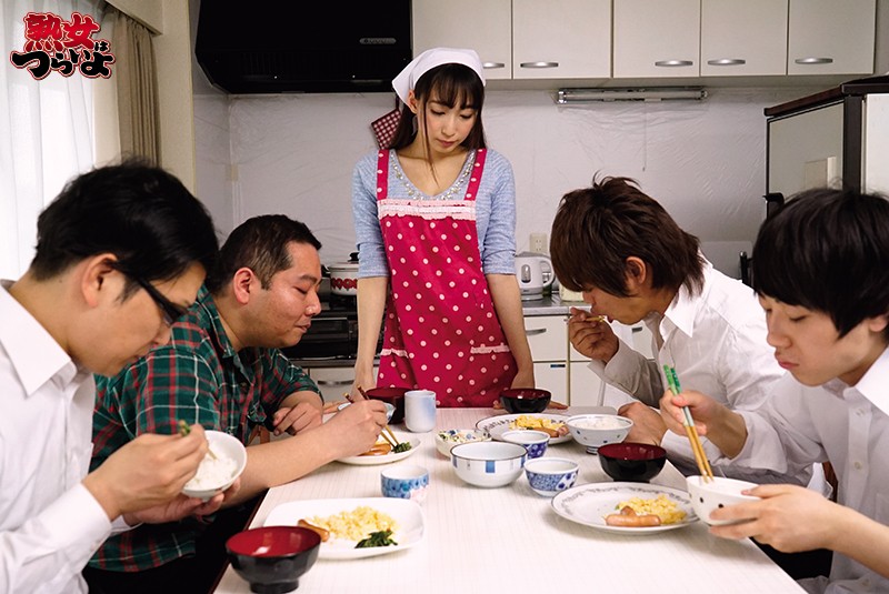 学生寮を運営している私たち夫婦 寮母の妻翌月ネトラレ 純朴で気弱そうな見た目とは裏腹なデカチン絶倫少年に妻がめっちゃめちゃに… 蓮実クレア