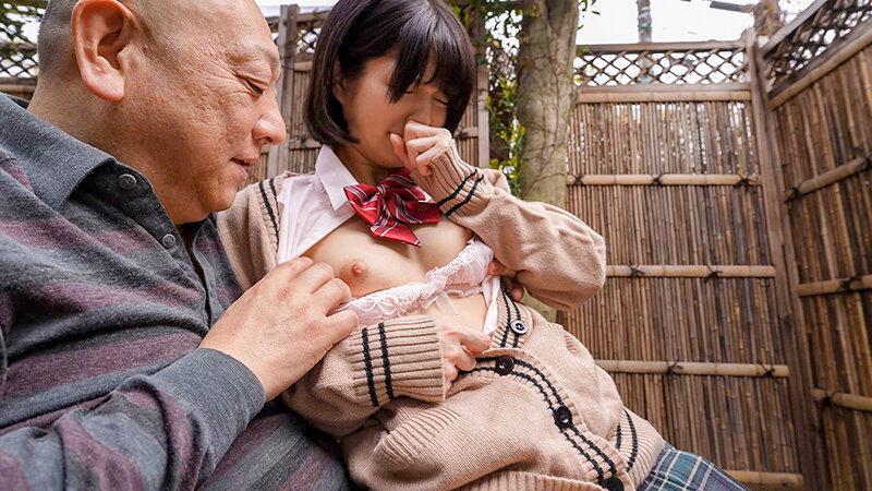 隣の変態大家に乳首でイカされ毎日犯●れてます 倉本すみれ