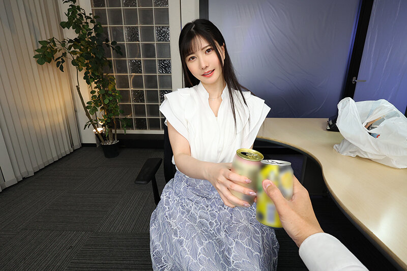 【VR】【8K VR】大学の後輩みずきが僕の会社に転職してきた理由 藍芽みずき