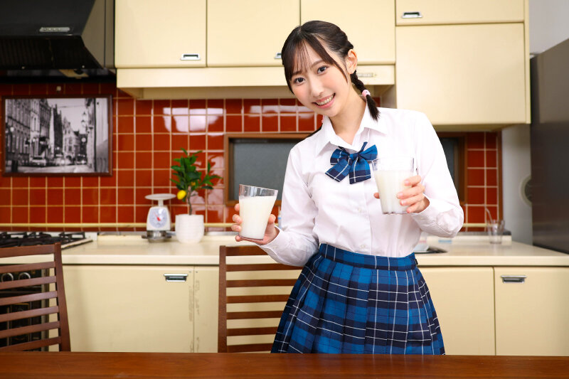 【VR】【8K】嫉妬した彼氏にいっぱい愛されたい◆兄にバレないようにドキドキいちゃラブの中出しお家デート 山下紗和 画像2