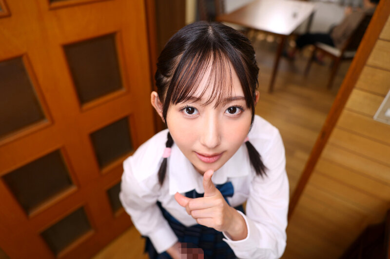 【VR】【8K】嫉妬した彼氏にいっぱい愛されたい◆兄にバレないようにドキドキいちゃラブの中出しお家デート 山下紗和 画像3