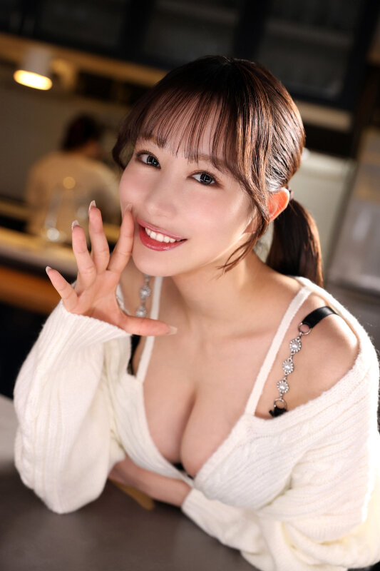 【VR】【8K】小悪魔イモウトのささやき誘惑チクビ責め 彼女がすぐ近くにいるのに、アニメ声で僕の心をかき乱してくる彼女の妹と一線超えて射精しまくった夜 高山エミリ 画像2