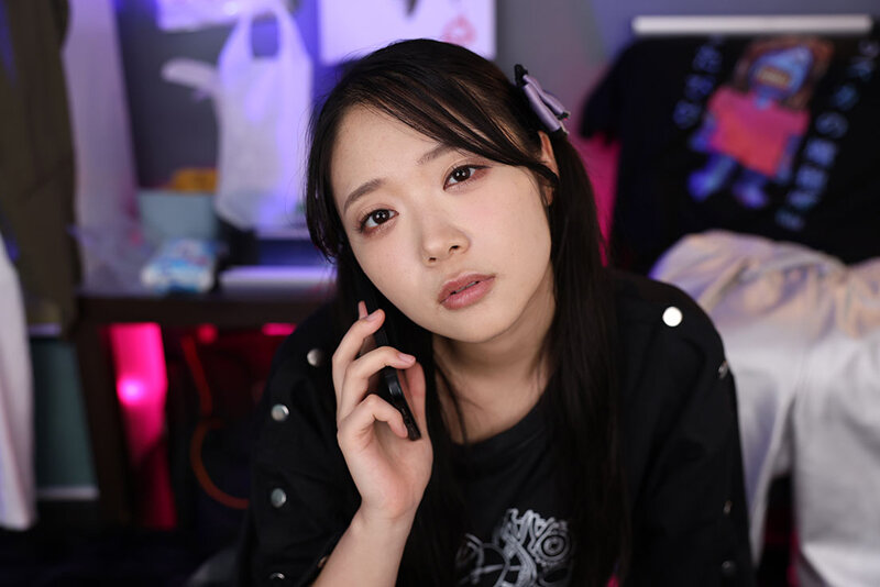 【VR】これぞ8K！顔面特化アングルVR ～フェラごっくん特化！ベロ出して「お口に精子ちょうだい！」懇願！！～ 二葉エマ