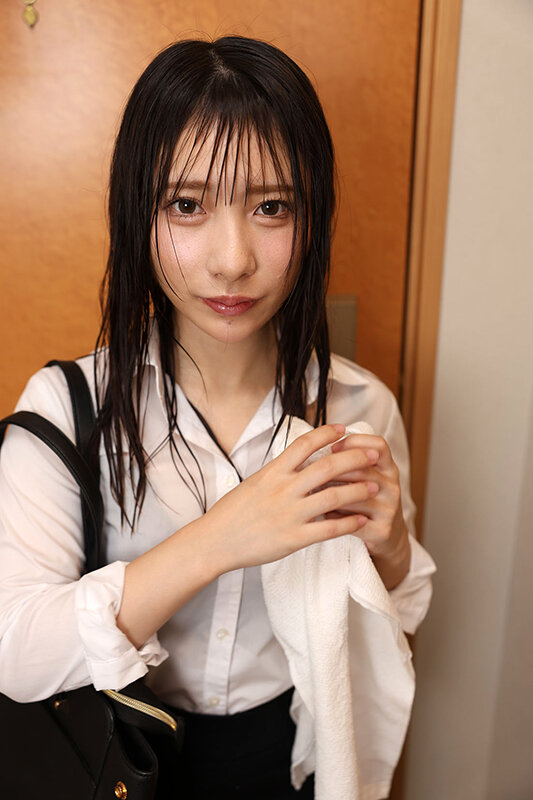 【VR】これぞ8K！停電の中で…。濡れ髪のあざとい新卒をハメ倒し性欲解放ピストン 松井日奈子