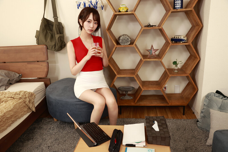 【VR】夫に浮気されたと泣きながらイケメン隣人に相談しつつ浮気の仕返しに危険日連続中出ししたメンヘラ妻 那賀崎ゆきね