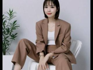 西村 あやな