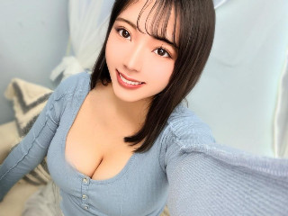 a girl from dmm-acha https://pics.dmm.co.jp/livechat/01047239/profile_l.jpg