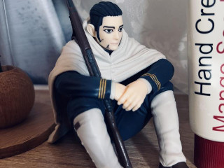 れな.･°