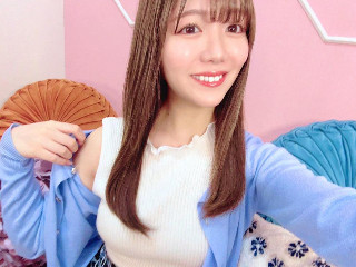 a girl from dmm-acha https://pics.dmm.co.jp/livechat/01091605/profile_l.jpg