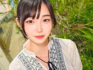 a girl from dmm-ocha https://pics.dmm.co.jp/livechat/01099070/profile_l.jpg