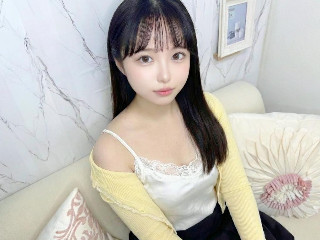 a girl from dmm-ocha https://pics.dmm.co.jp/livechat/01115871/profile_l.jpg