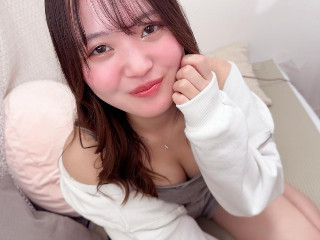 a girl from dmm-acha https://pics.dmm.co.jp/livechat/01117929/profile_l.jpg