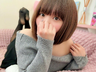 a girl from dmm-ocha https://pics.dmm.co.jp/livechat/01118815/profile_l.jpg