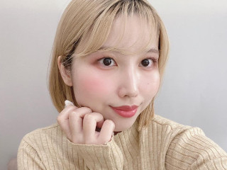 a girl from dmm-ocha https://pics.dmm.co.jp/livechat/01118982/profile_l.jpg