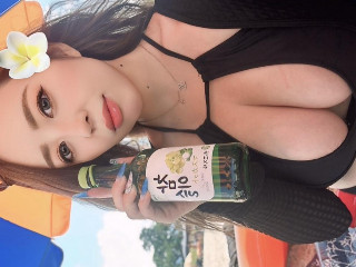 a girl from dmm-acha https://pics.dmm.co.jp/livechat/01119867/profile_l.jpg