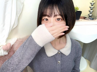 a girl from dmm-ocha https://pics.dmm.co.jp/livechat/01120486/profile_l.jpg