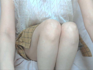 a girl from dmm-macha https://pics.dmm.co.jp/livechat/01121290/profile_l.jpg