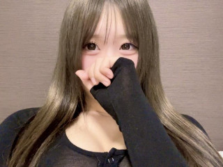 a girl from dmm-ocha https://pics.dmm.co.jp/livechat/01123995/profile_l.jpg