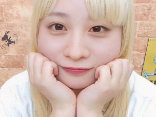 a girl from dmm-ocha https://pics.dmm.co.jp/livechat/01129298/profile_l.jpg