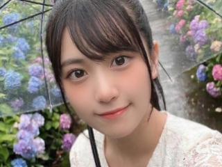 a girl from dmm-ocha https://pics.dmm.co.jp/livechat/01129724/profile_l.jpg