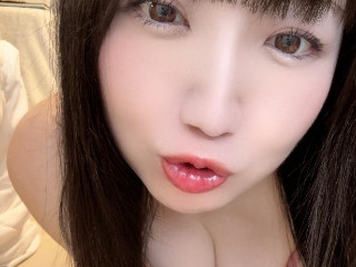 瑠璃奈*