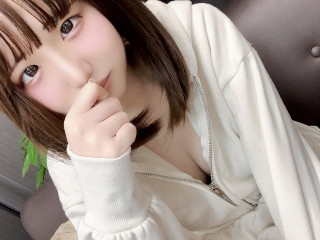 a girl from dmm-ocha https://pics.dmm.co.jp/livechat/01132368/profile_l.jpg
