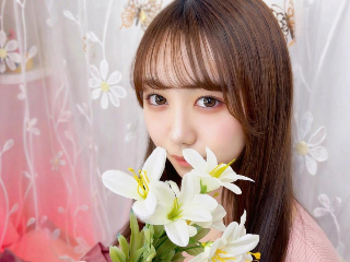 a girl from dmm-ocha https://pics.dmm.co.jp/livechat/01133901/profile_l.jpg