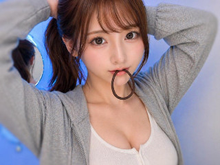 a girl from dmm-macha https://pics.dmm.co.jp/livechat/01133927/profile_l.jpg