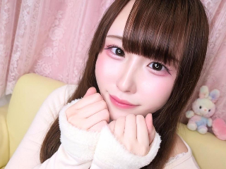 a girl from dmm-ocha https://pics.dmm.co.jp/livechat/01134693/profile_l.jpg