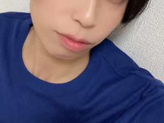 a girl from dmm-macha https://pics.dmm.co.jp/livechat/01137141/profile_l.jpg