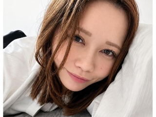 a girl from dmm-macha https://pics.dmm.co.jp/livechat/01137508/profile_l.jpg