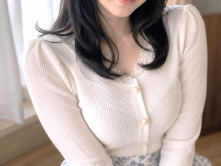a girl from dmm-ocha https://pics.dmm.co.jp/livechat/01142451/profile_l.jpg