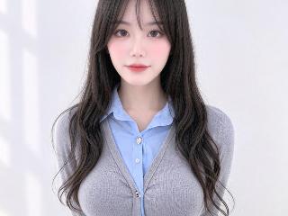 a girl from dmm-macha https://pics.dmm.co.jp/livechat/01155517/profile_l.jpg