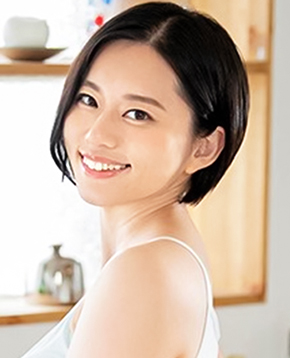 平泉栞奈